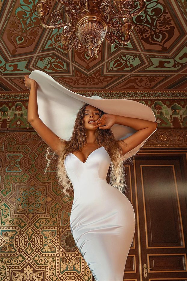 Strapless Sweetheart Sleeveless White Long Mermaid Formal Dress With Pleated