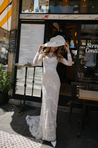 Unmissable Gorgeous White Applique Floor-Length Wedding Dress