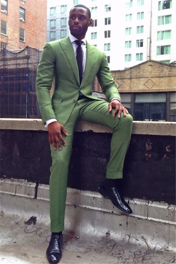 Formal Green Peaked Lapel Prince Suit for Wedding with Two Pieces
