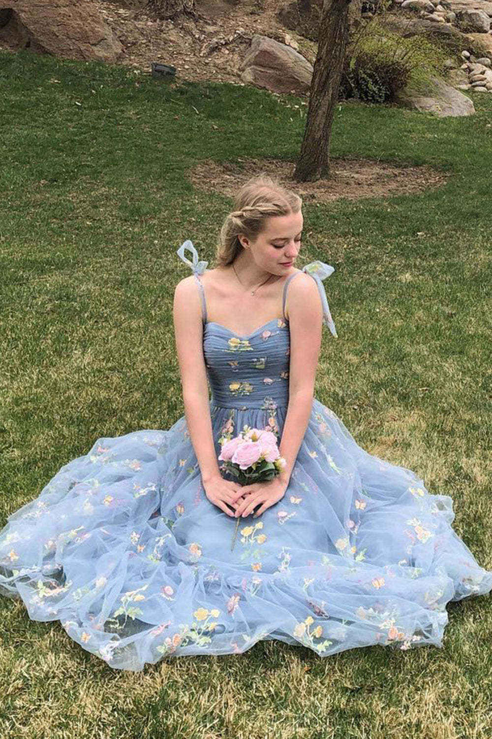 Long Green Prom Dress with Spaghetti Straps and Embroidery in A-Line Style