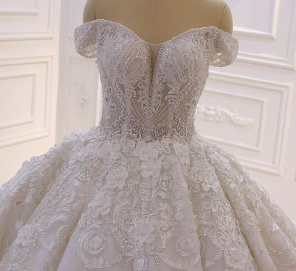 Sexy Sweetheart Off-the-Shoulder Backless Wedding Dress with Tulle Appliques Lace Ruffles