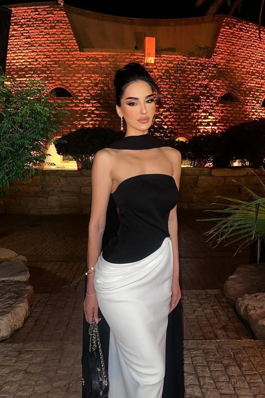 Sleeveless Strapless Mermaid Long Formal Dress With Pleated Ruffles