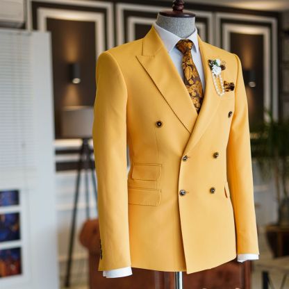 Popular Yellow Bespoke Peaked Lapel Party Prom Suits with Double-Breasted