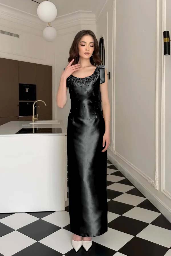 Glamorous Straps Sleeveless Long Formal Dress With Appliques Beading