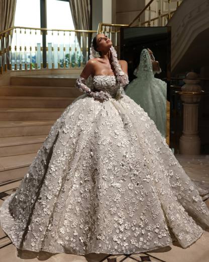 Exquisite White Strapless Flowers Floor-Length Wedding Dress