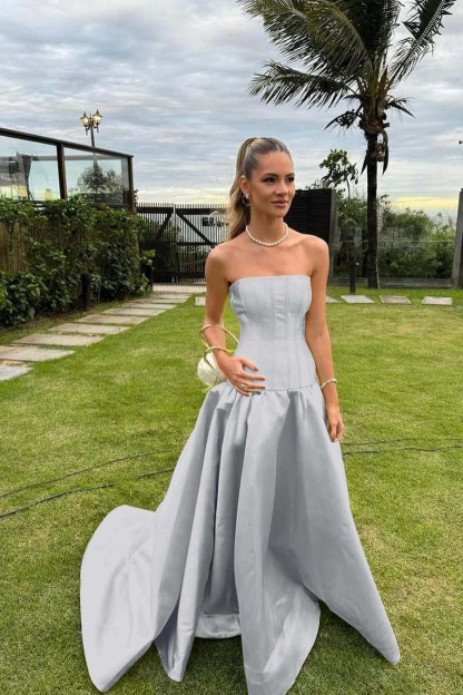 Chic Strapless Sleeveless Bateau Long Formal Dress With Pleated