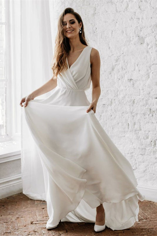 Sleeveless V-Neck Long Wedding Dress