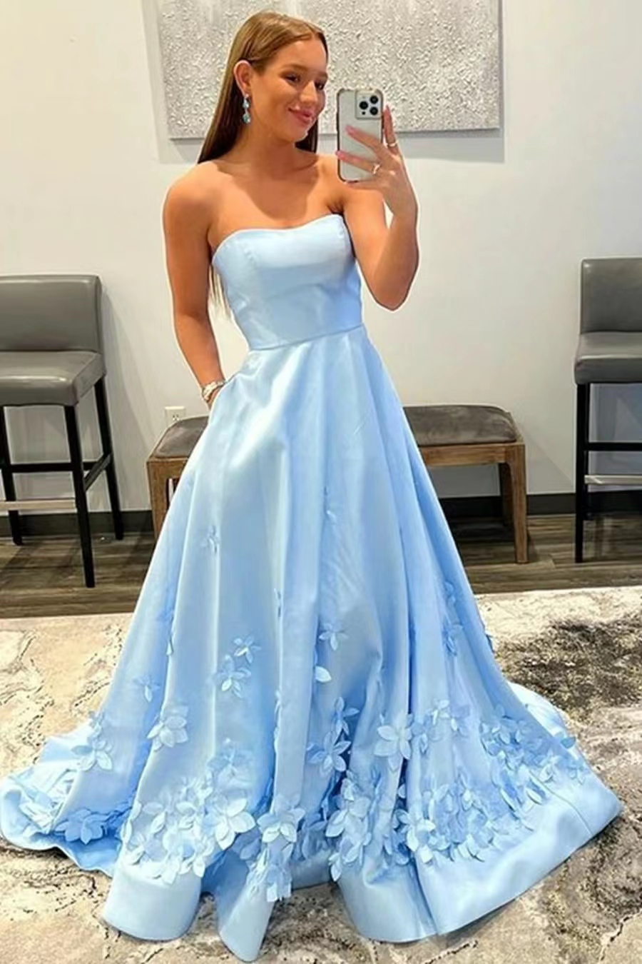 Baby Blue Strapless Appliques Sleeveless Evening Dress