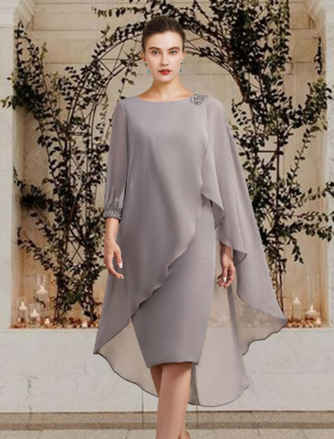 Elegant Knee-Length Mother of the Bride Sheath/Column Jewel Neck Dress