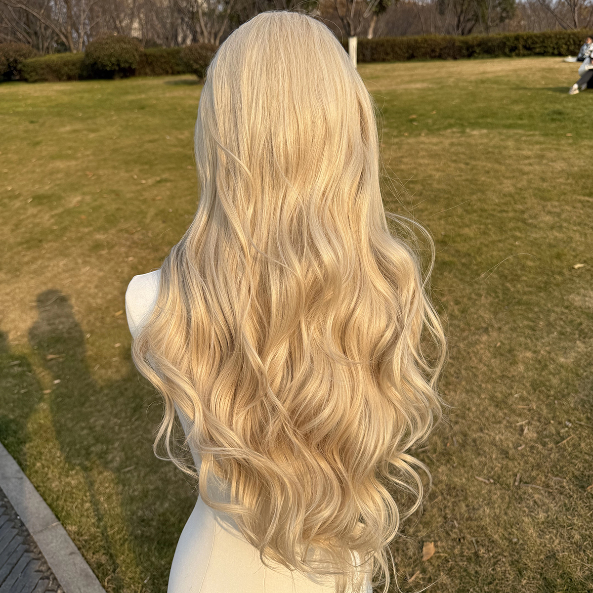SMILCO/32Inch Blonde  Long Curly Synthetic Wig/SM9216/SM9216B