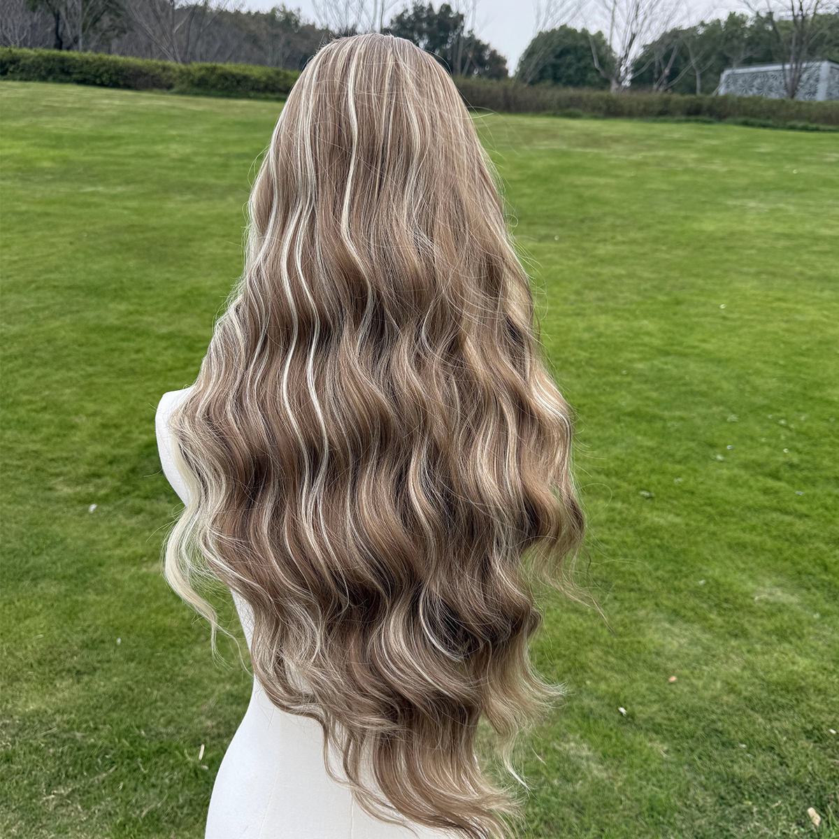 SMILCO/28Inch Highlight Brown With Platinum 13*4 Lace Front Long Water Wave Synthetic Wig/SM9861