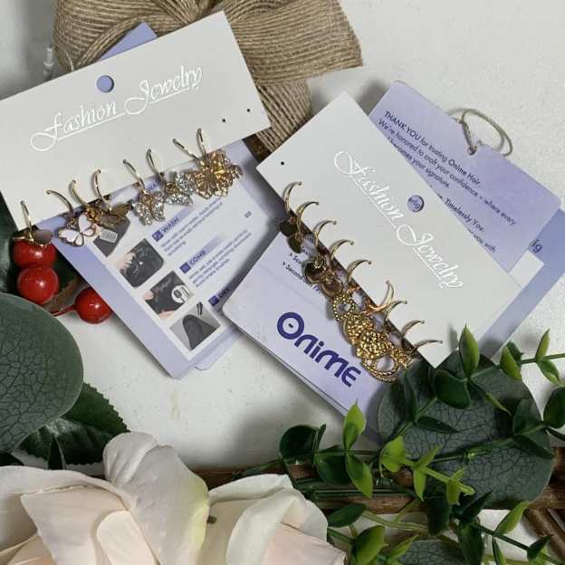 【Model Look】Butterfly Earrings - Onime Hair