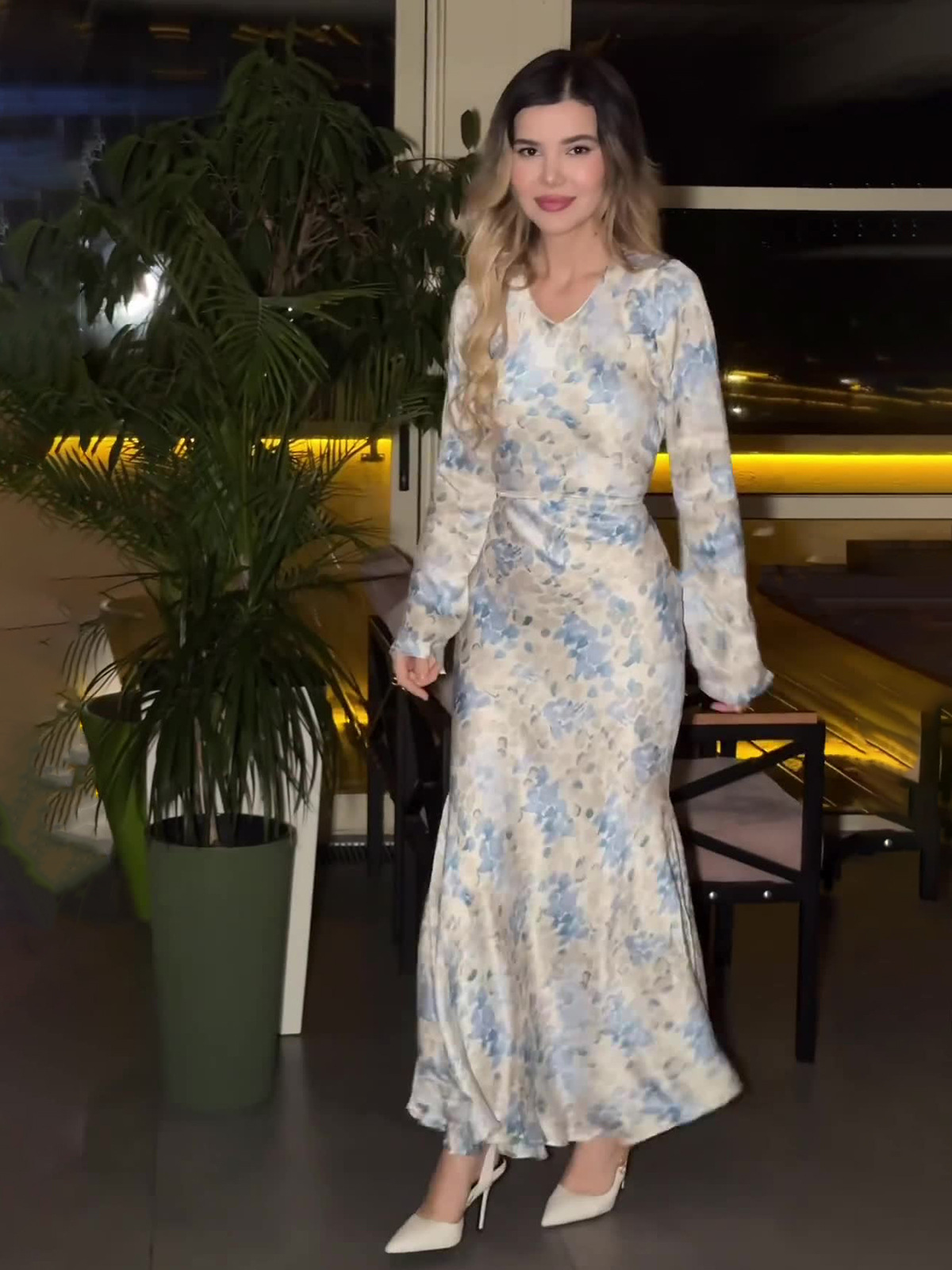 Vestido de alta gama estilo dama con estampado de satén suave