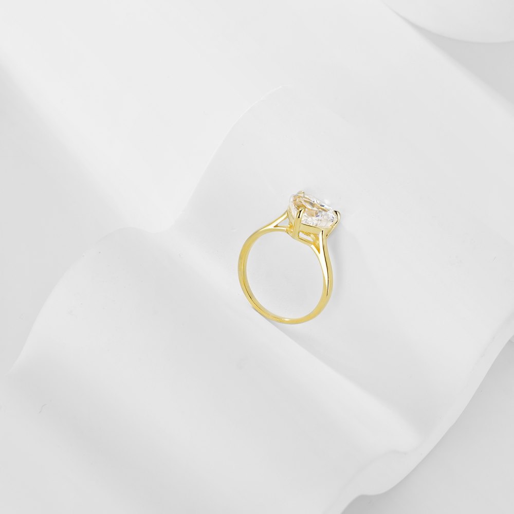 Amora Ring - Gold