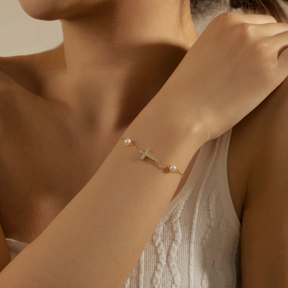 Faith Bracelet – Gold
