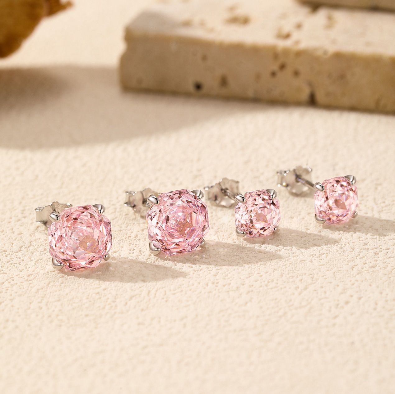 Gleam Earring - Pink