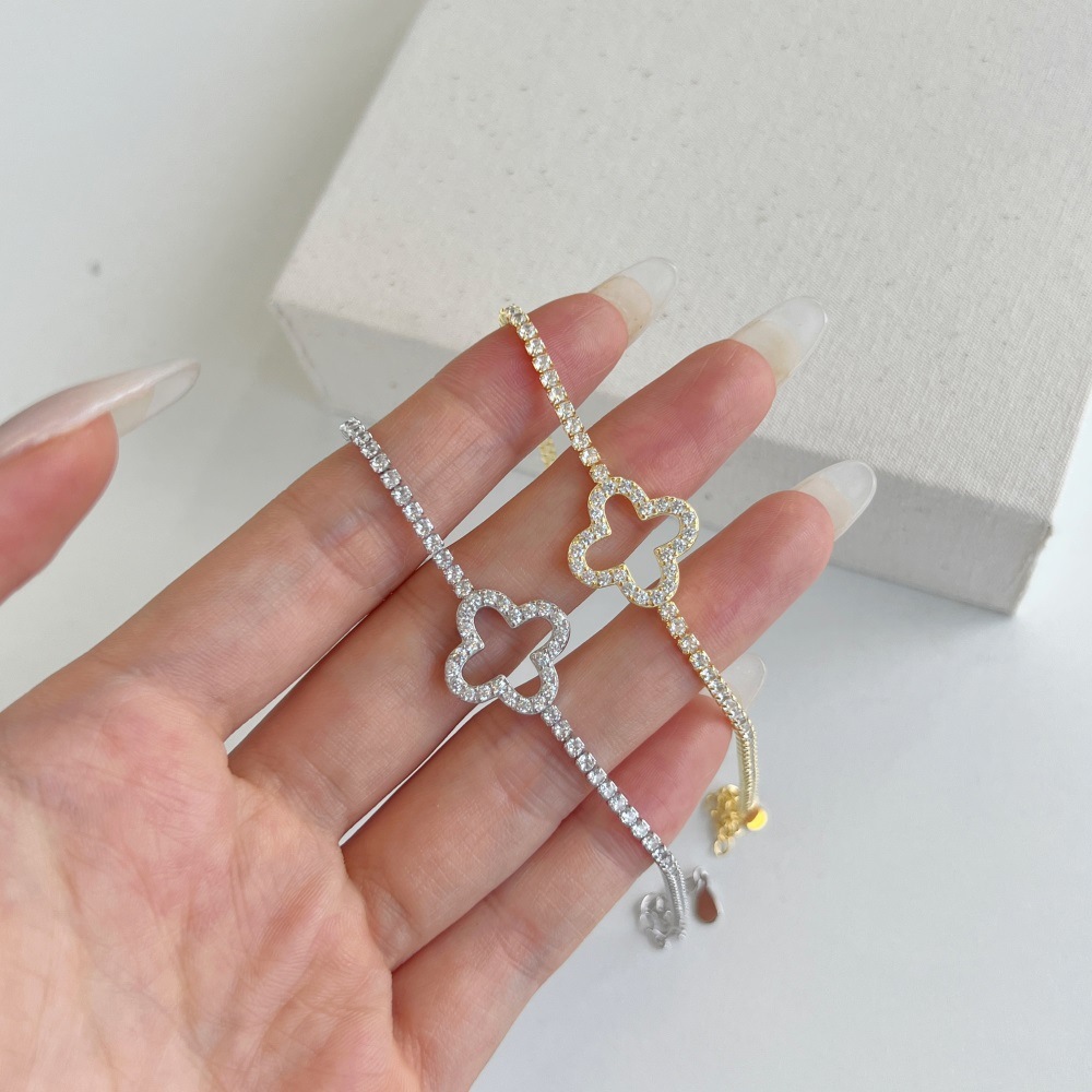 Lucky Bracelet – Gold