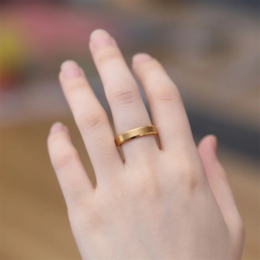 Onyx Ring - Gold