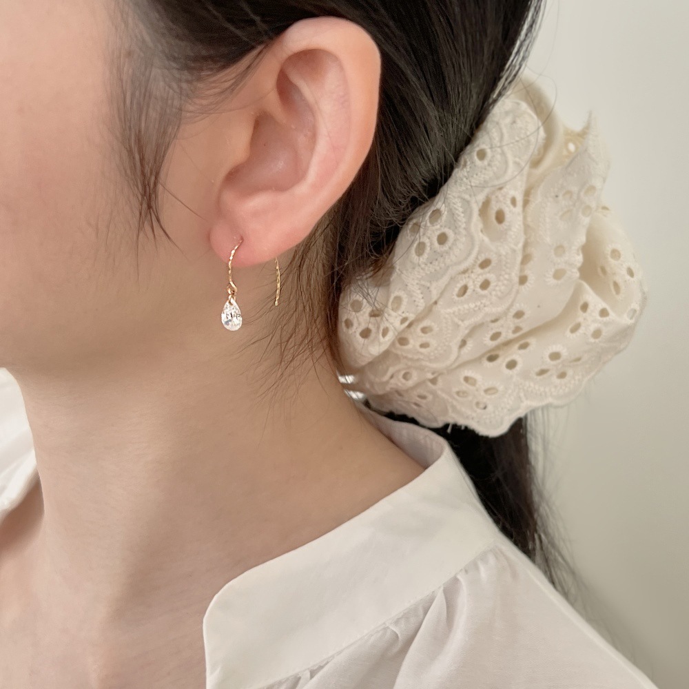 Poise Earring - Gold