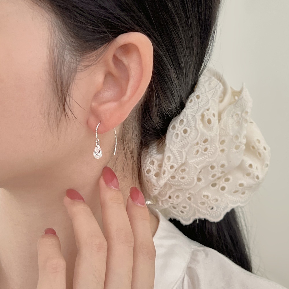 Poise Earring - Silver