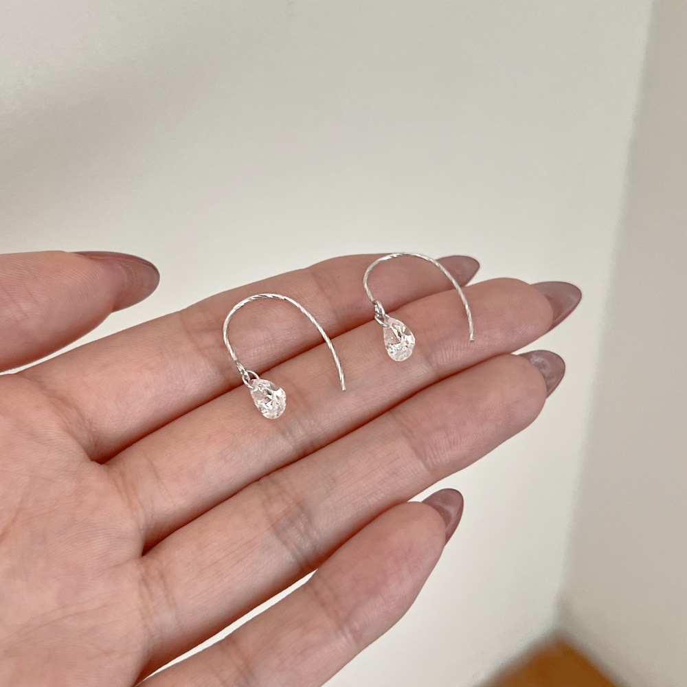 Poise Earring - Silver