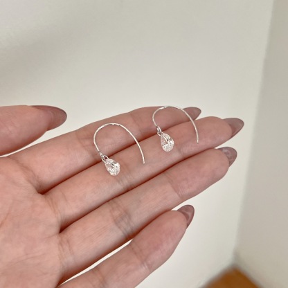 Poise Earring - Silver