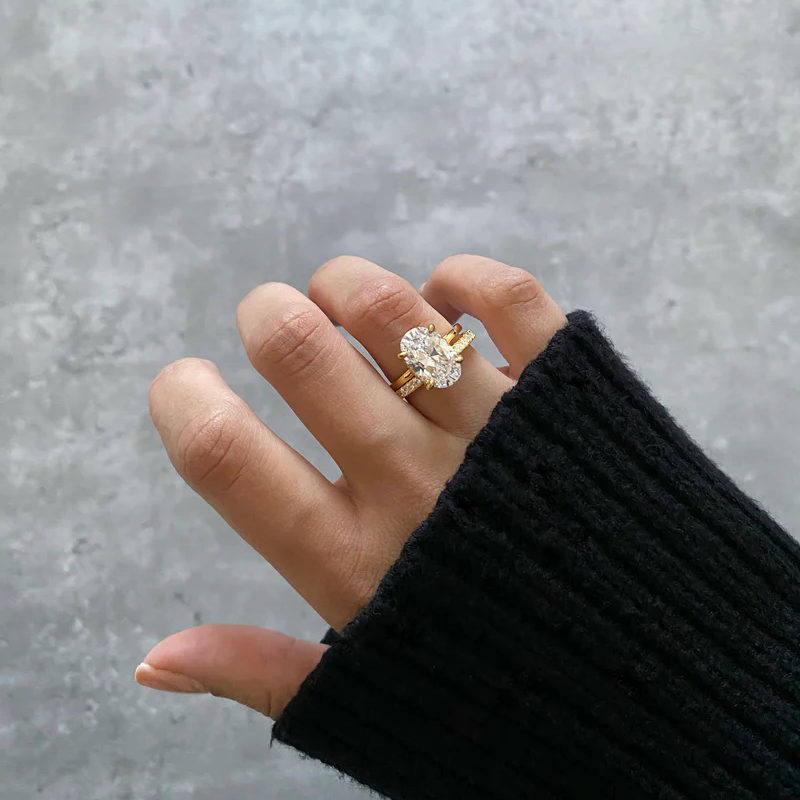 affordable beautiful solitaire gold engagement ring