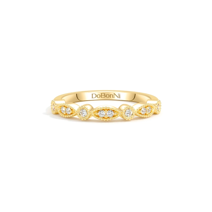 stunning_gold_mixed_stone_wedding_band