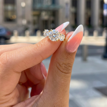 stunning round cut gold engagement ring