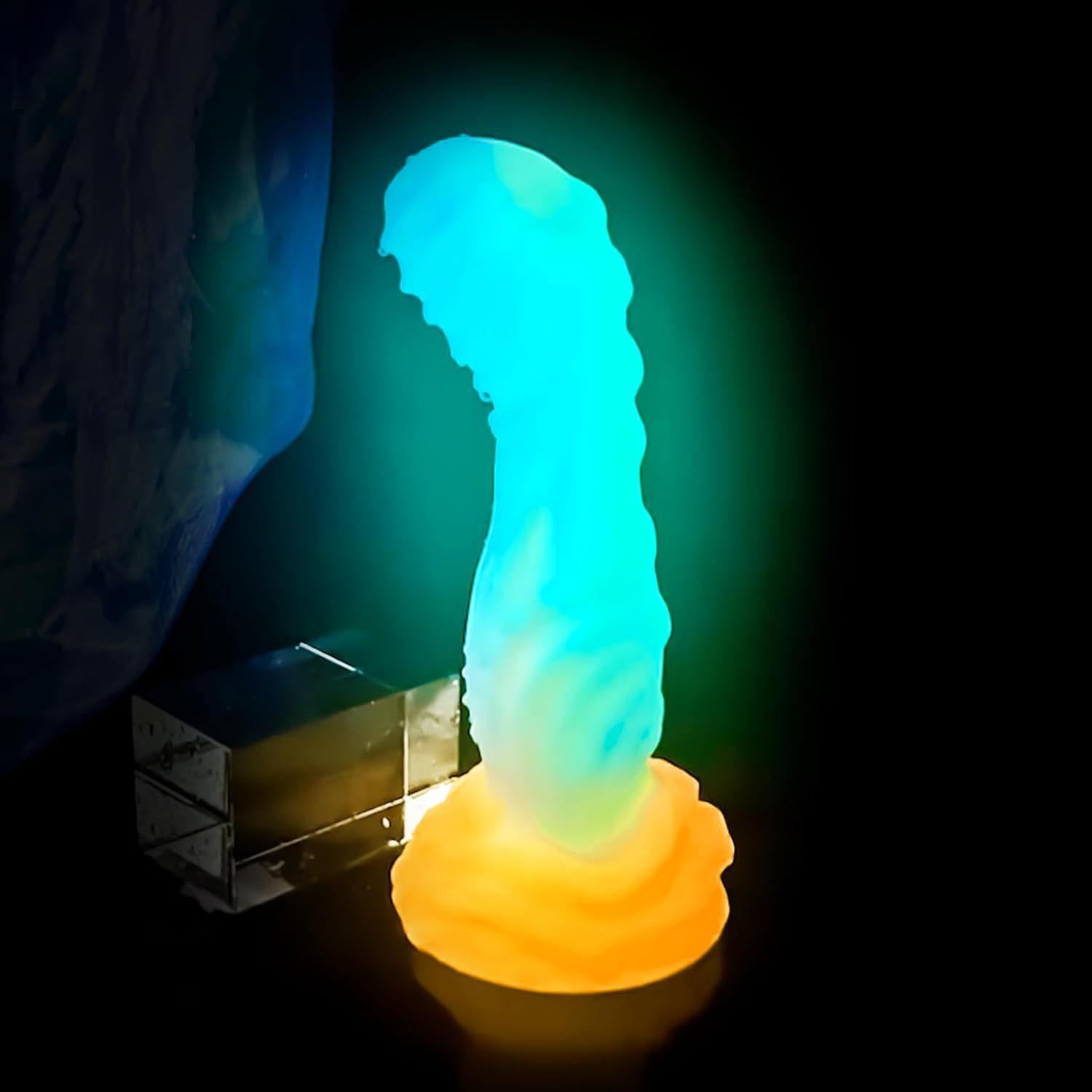 Luminous Fantasy Knot Silicone Dildo – 8 Inches - Luminous blue - image 3