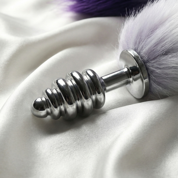 Smooth Long Fox Tail Flirting butt plug - image 7