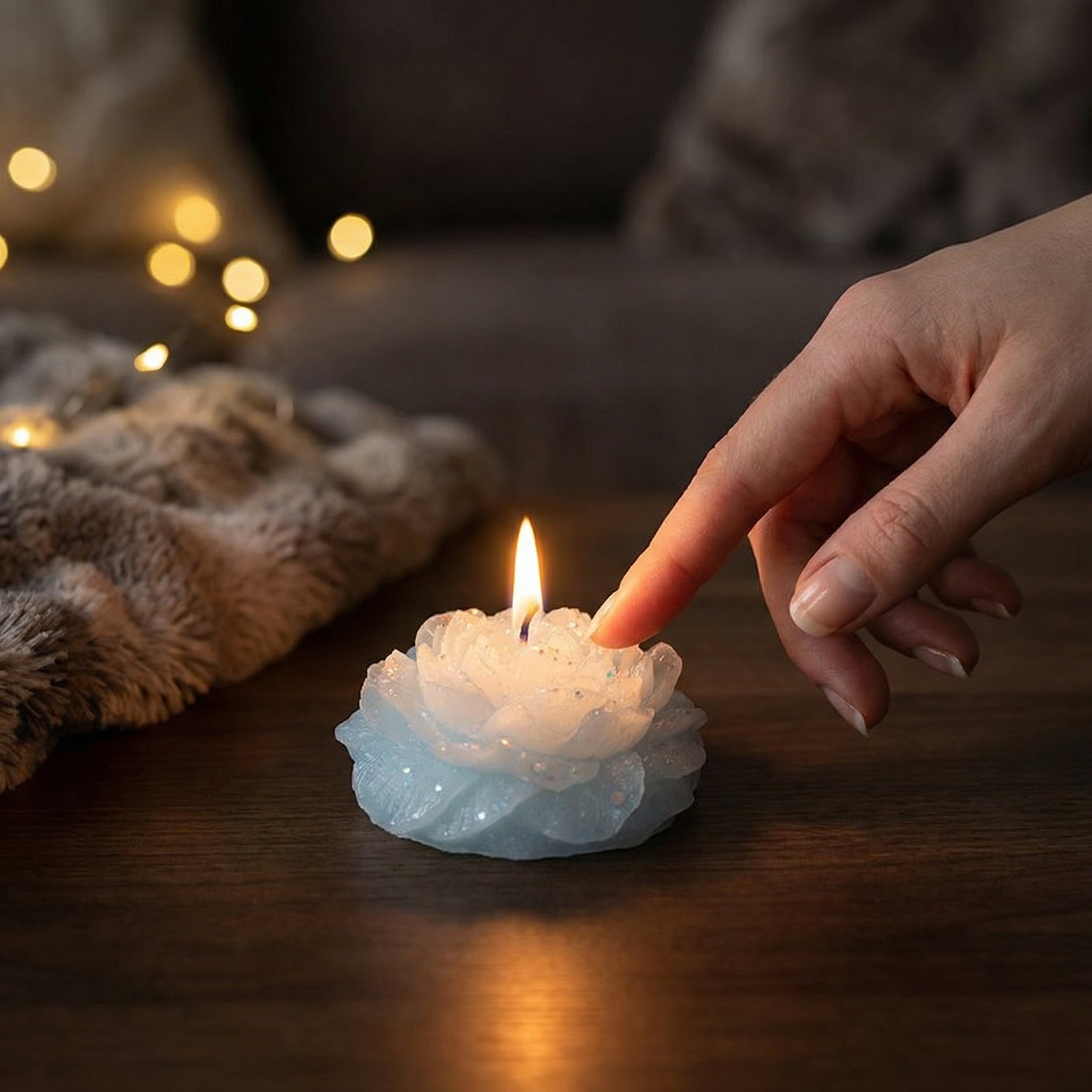 Sensual Floral Wax Candle – Low-temperature And Skin-friendly - image 3
