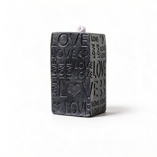 LOVE-Shaped Sensual Soy Wax Candle - image 7