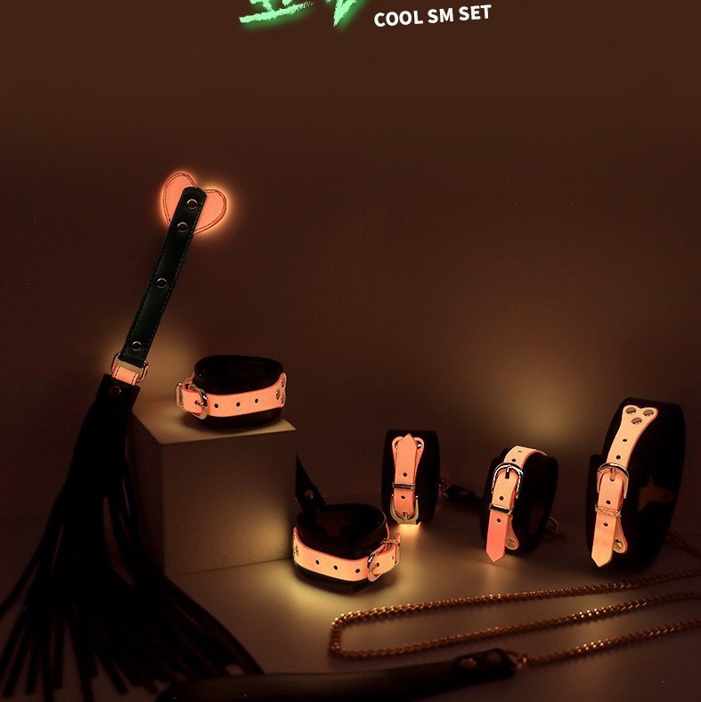 SM Erotic Glow-in-the-Dark Bondage Set -WeLovePlugs
