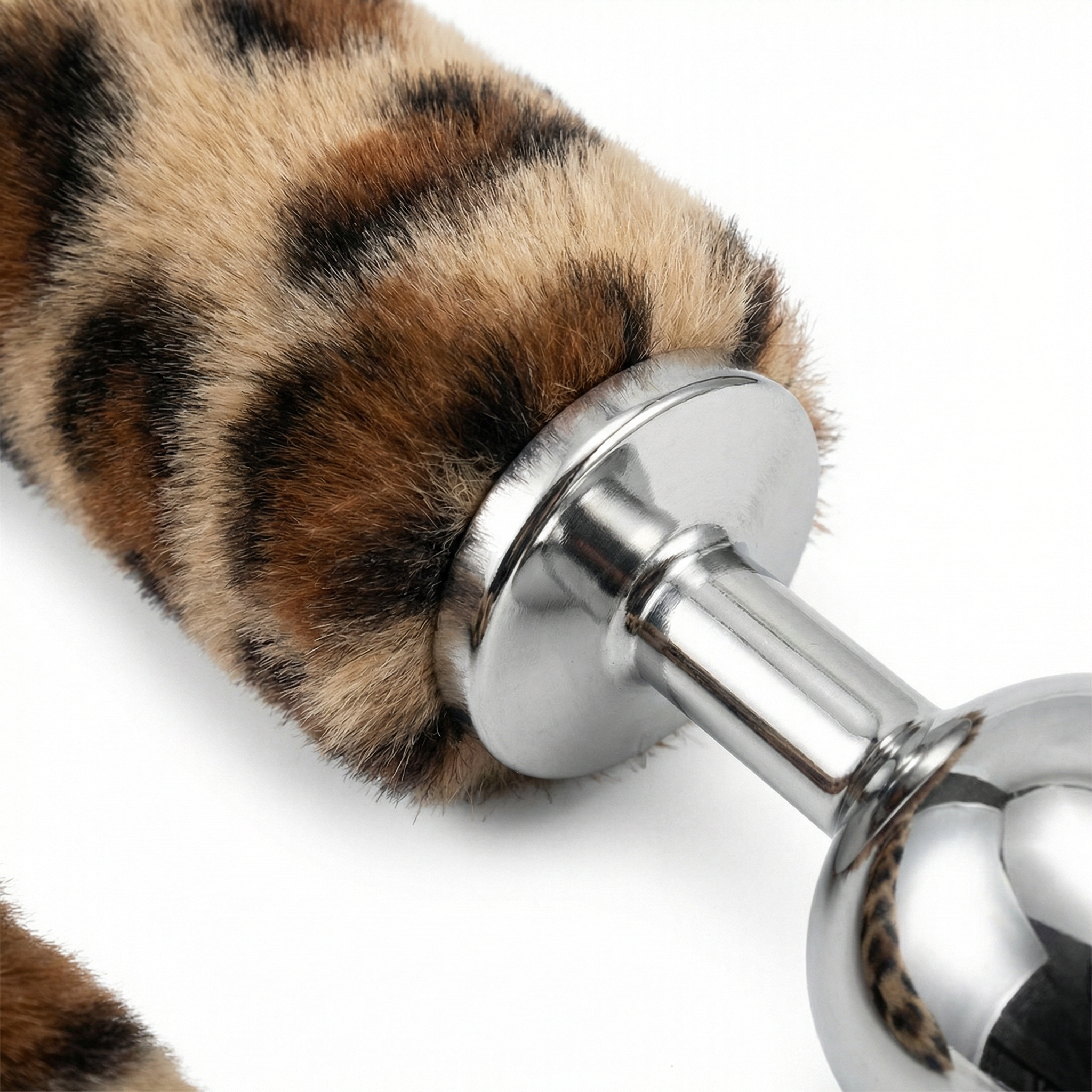 39'' Leopard Tail Plug - image 6
