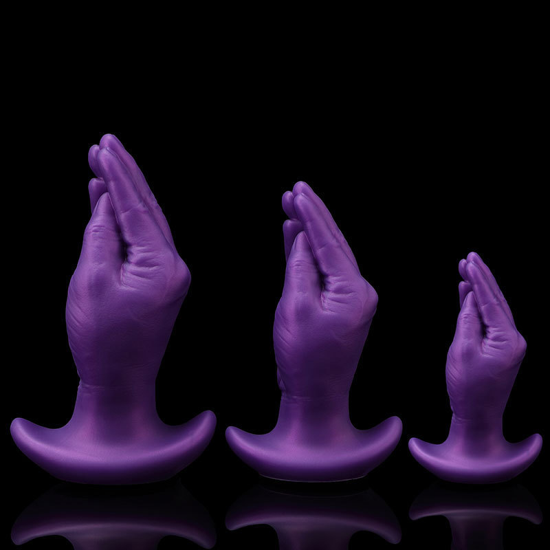 The Clasping Hands Butt Plug - image 7