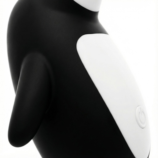 Penguin Clit Sucking Massager - image 1
