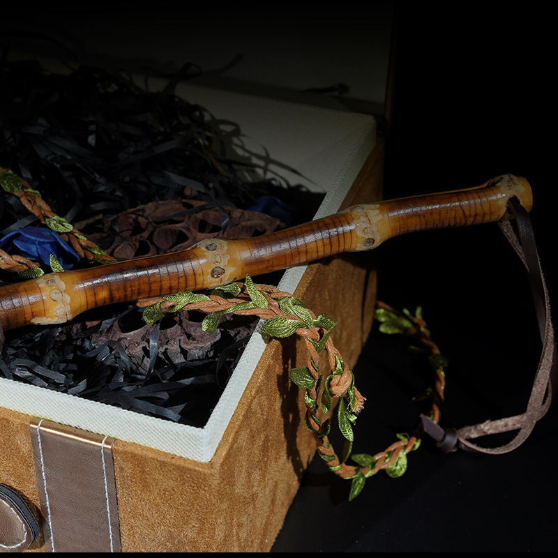Bamboo & Leather Flogger - image 5