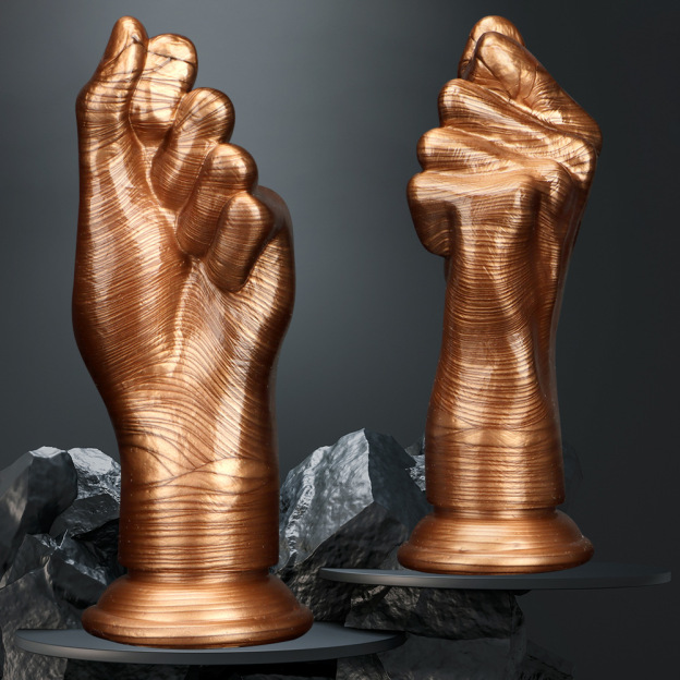 Golden Fist Big Butt Anal Plug -WeLovePlugs