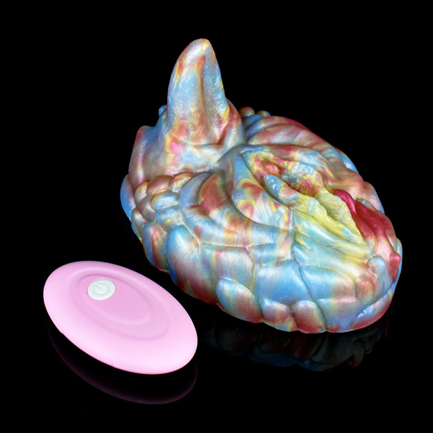 4.6''x3.1''x3.1''Monster-Inspired Female Grinder-WeLovePlugs