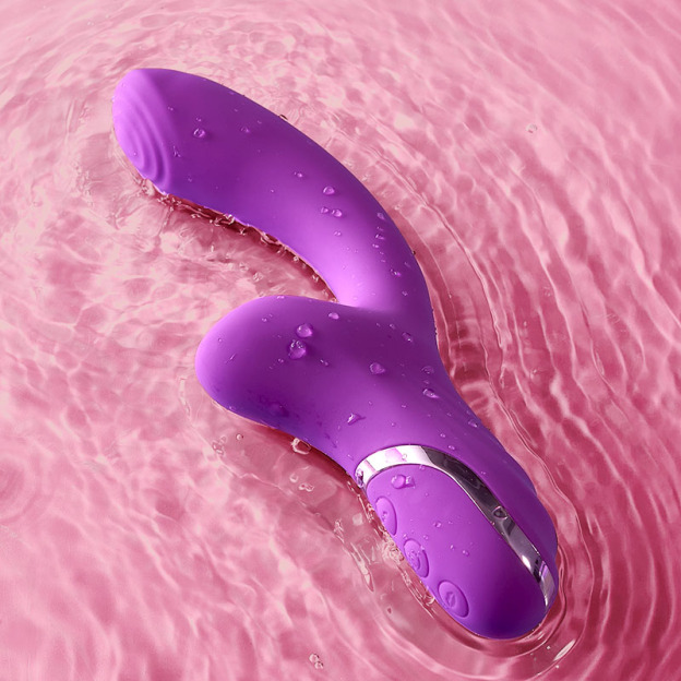 SonicWave Rechargeable Vibrator - image 3