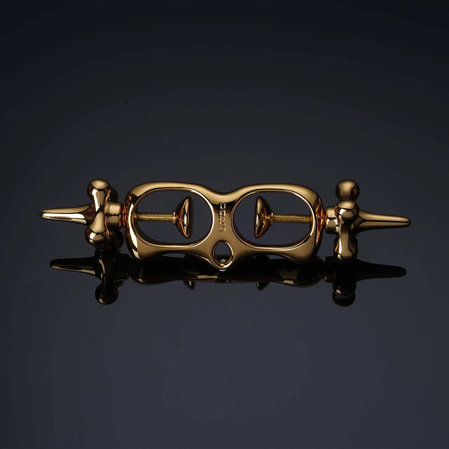 Adjustable Metal Thumb Cuffs - image 4