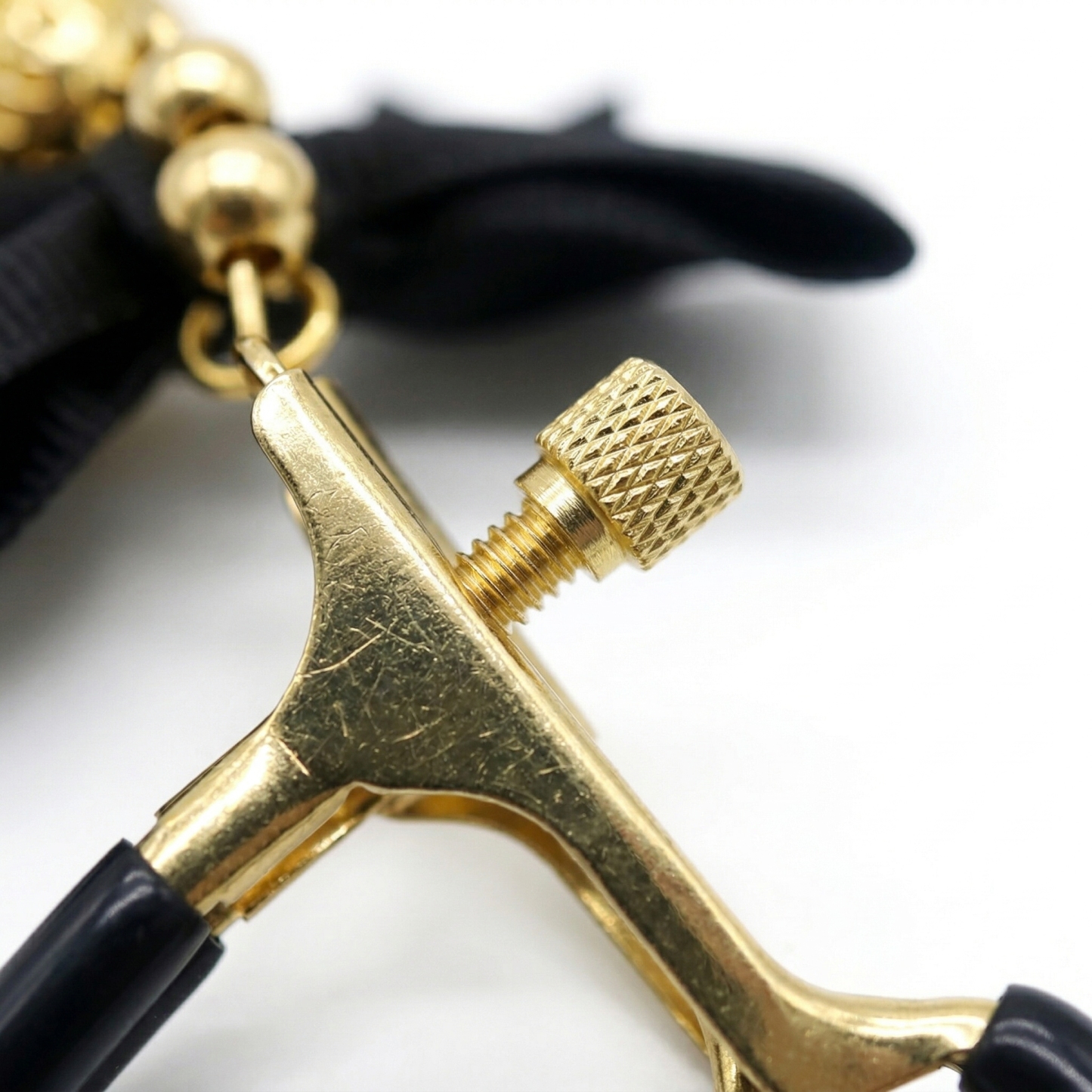 Metal Alligator Clamp Set with Bells & Bow Accents - image 8