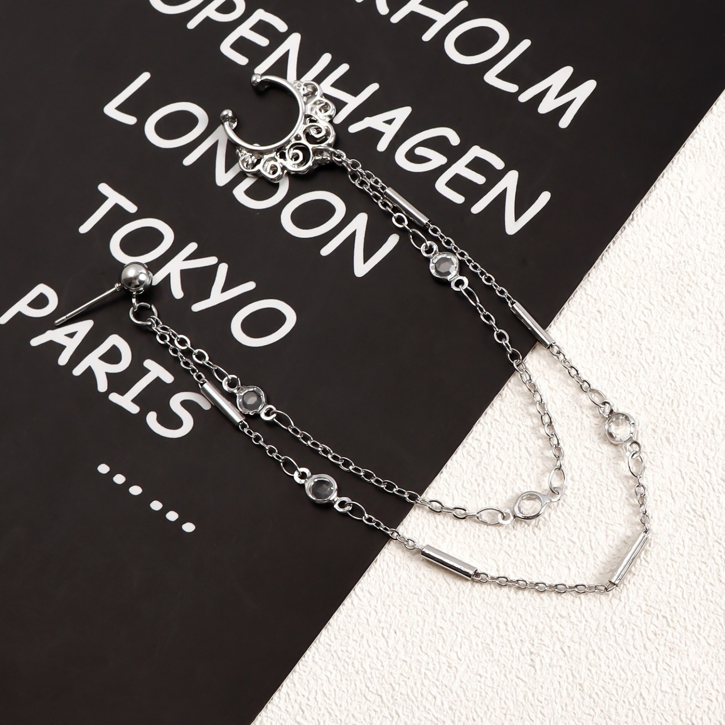 Trendy Nose Chain Piercing – Dainty Gold/Silver Nose Ring for Casual & Special Occasions-WeLovePlugs