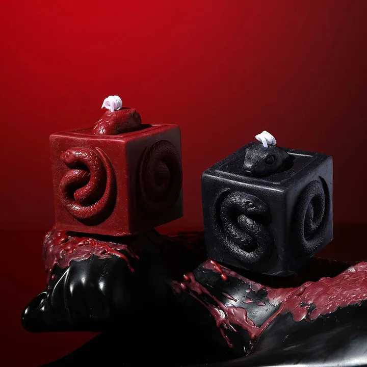 Square Snake Sensual Candle – Geometric Low-temperature - image 3