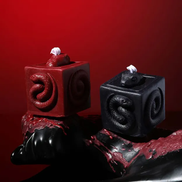 Square Snake Sensual Candle – Geometric Low-temperature - image 3