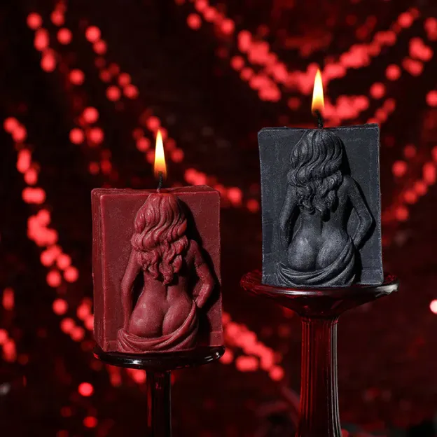 Female Back Low Temperature Candle - image 5