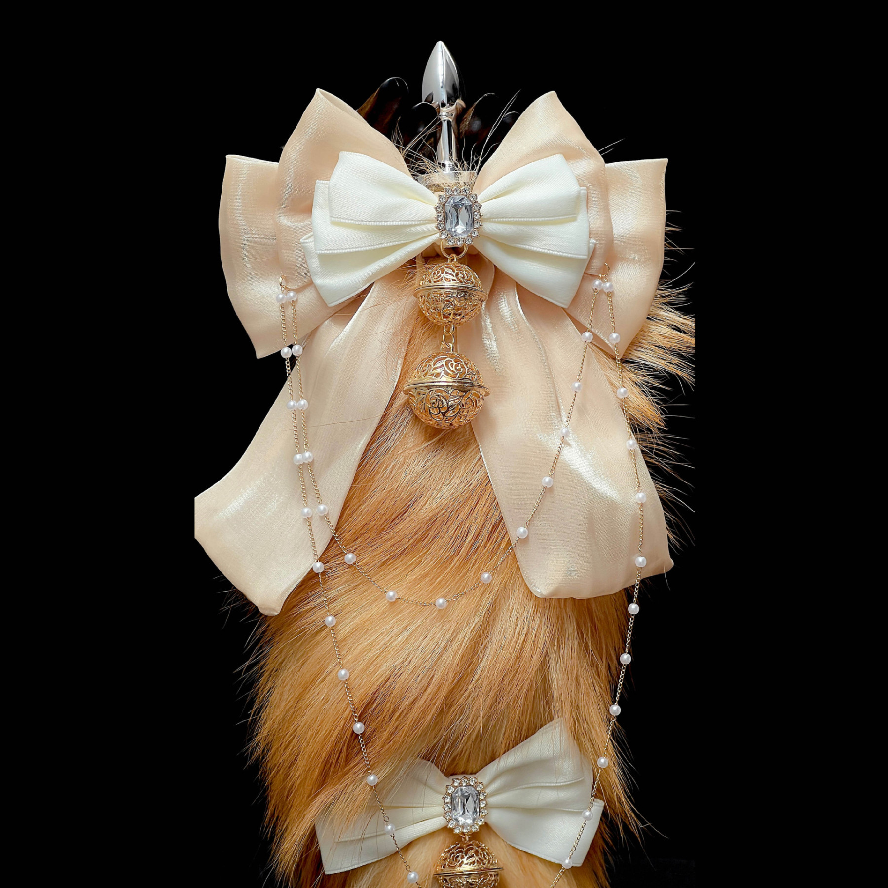 Luxury Fox Tail Plug Set – 15.7" Soft Gold Tail with Detachable Bow Details - image 3