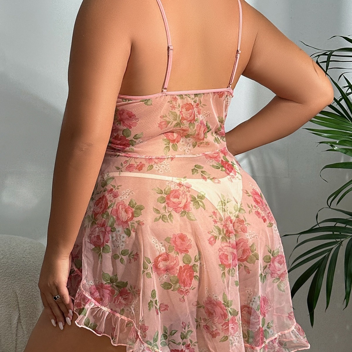 Plus Size Floral Lingerie Sexy Nightdress – Curve-Hugging Sleepwear for Women-WeLovePlugs