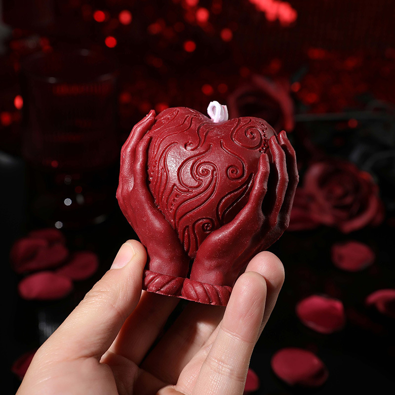 Hands Holding Heart Sensual Candle – Low-Temperature - image 4